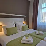 Na Cichej شكلارسكا بوريبا