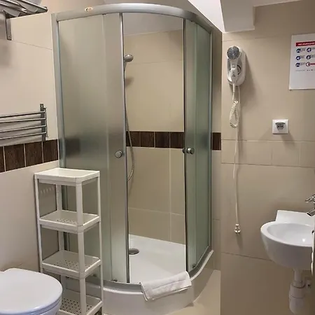 Na Cichej شكلارسكا بوريبا