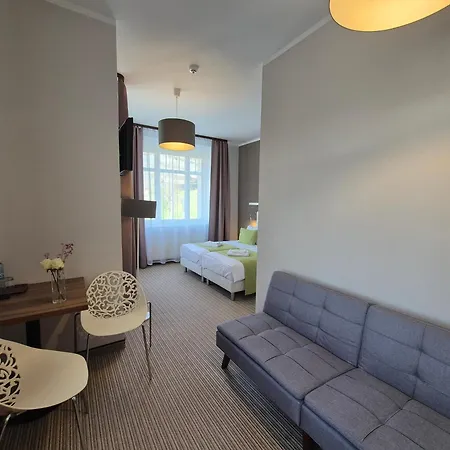 Na Cichej B&B 스클라르스카포렘바
